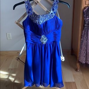 Dress. 27 in long, 15 in wide.